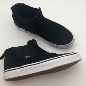 Vans youth high top slip on black shoes size 5